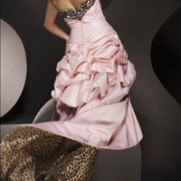 2010 Tony Bowls Prom Dress. - Picture 2 of 3